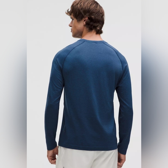 Lululemon Athletica Metal Vent Tech Long-Sleeve Shirt - Picture 2 of 8